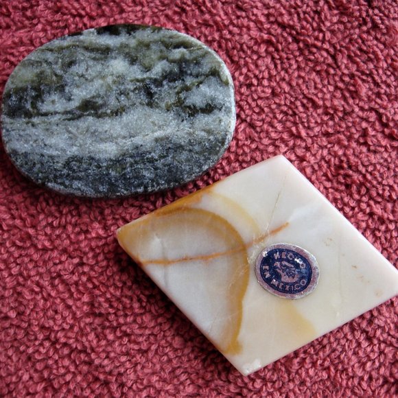 Set of Two Mexican Worry Stones - Picture 4 of 4